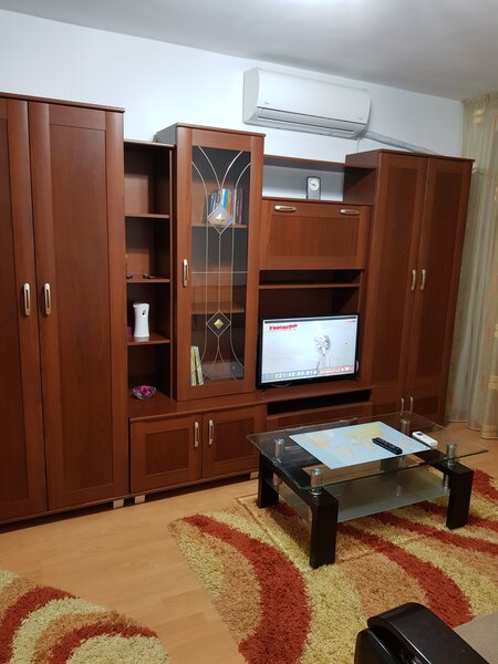 Bdul Lacul Tei, Domino, Grigore Moisil